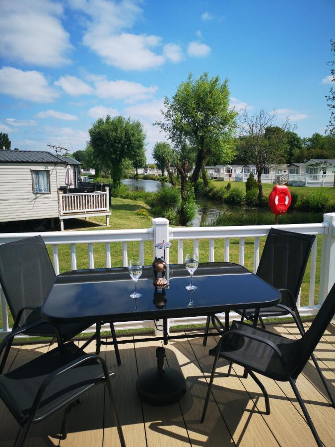 Lake Escape - Hoburne Cotswolds Южен Сърни Екстериор снимка