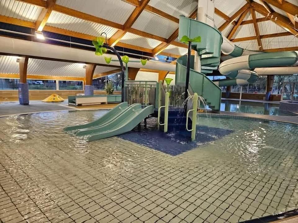 Lake Escape - Hoburne Cotswolds Южен Сърни Екстериор снимка